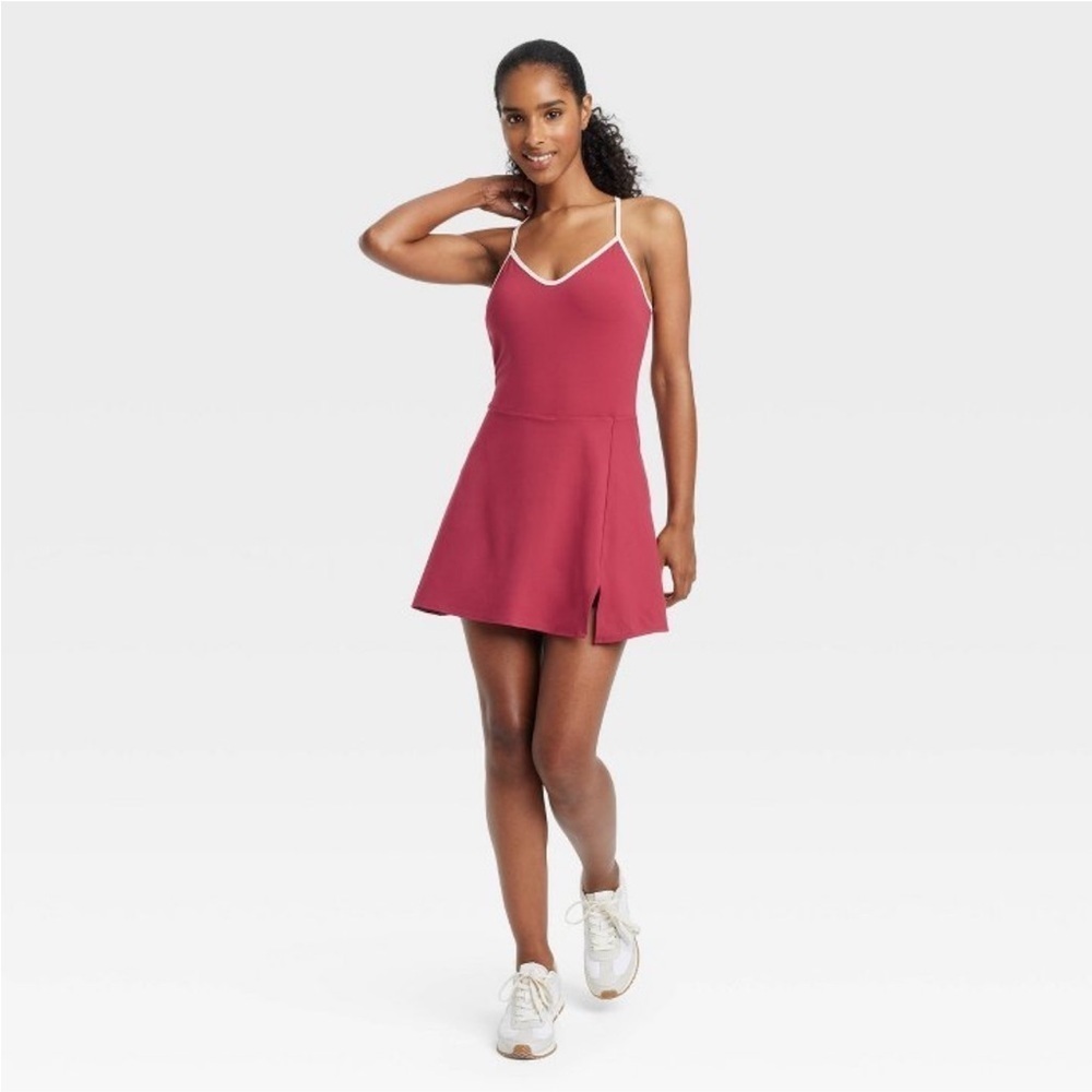 Women's Piped Active Dress - JoyLab™
Burgundy new